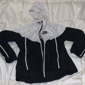 black & white nike windbreaker